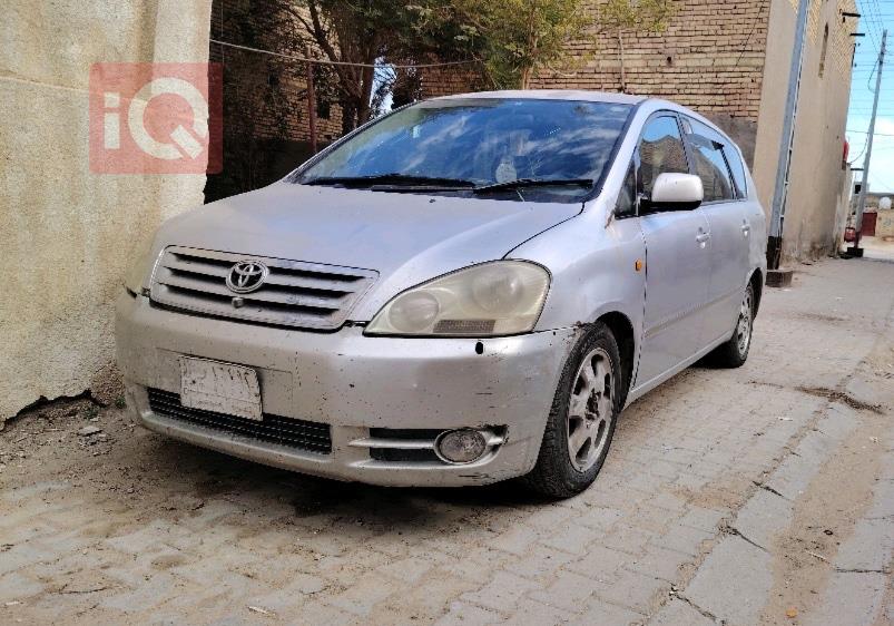 Toyota Ipsum